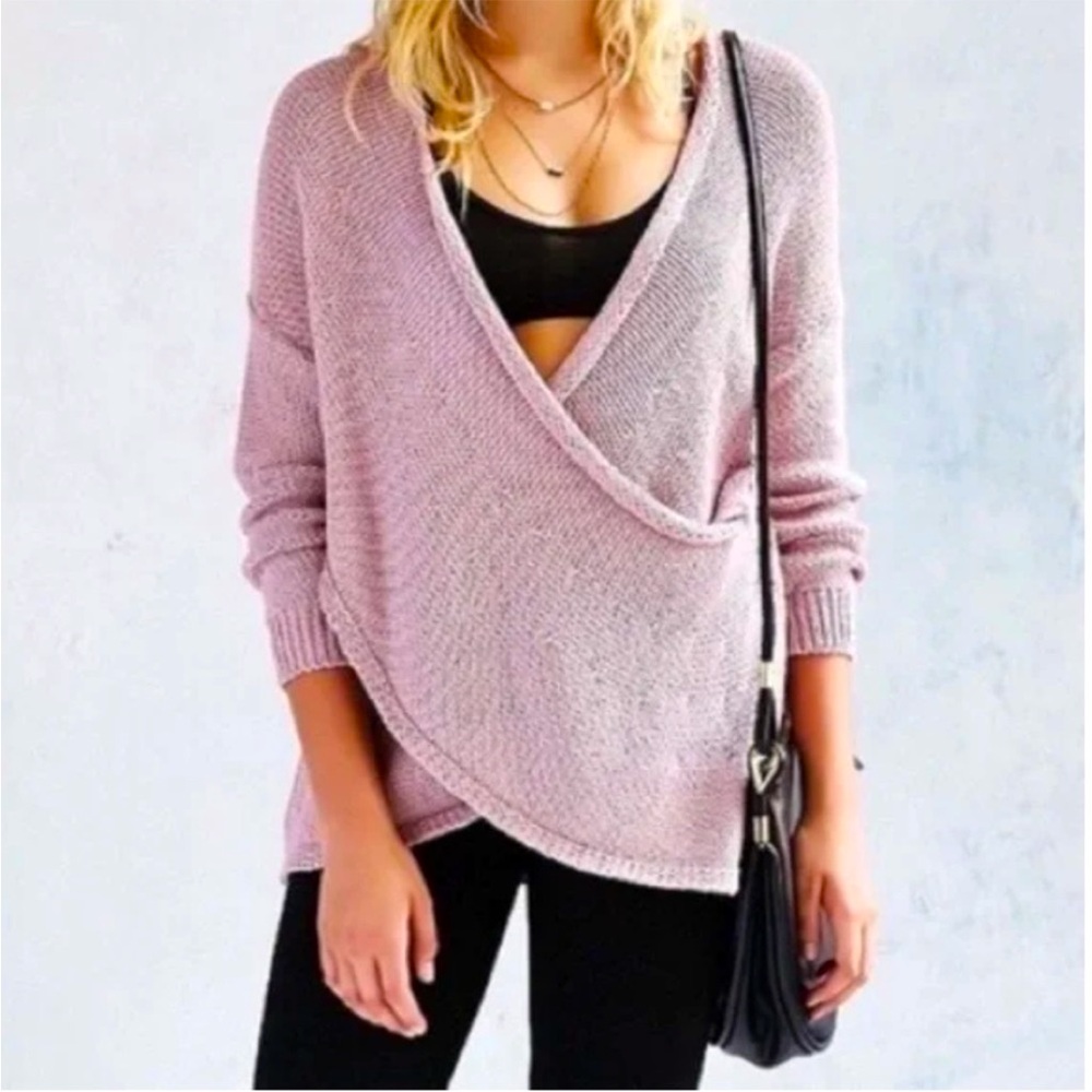 Kimchi Blue Urban Outfitters Crossover Knit Wrap Top M Pink